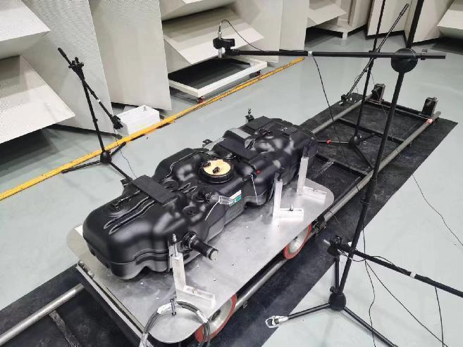 油箱晃动噪声台架